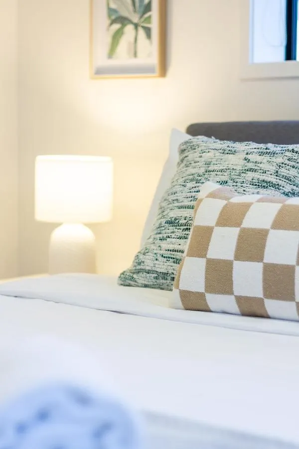 Charming Downtown Hideaway 1 Bed 1 Bath Apartment Christchurch