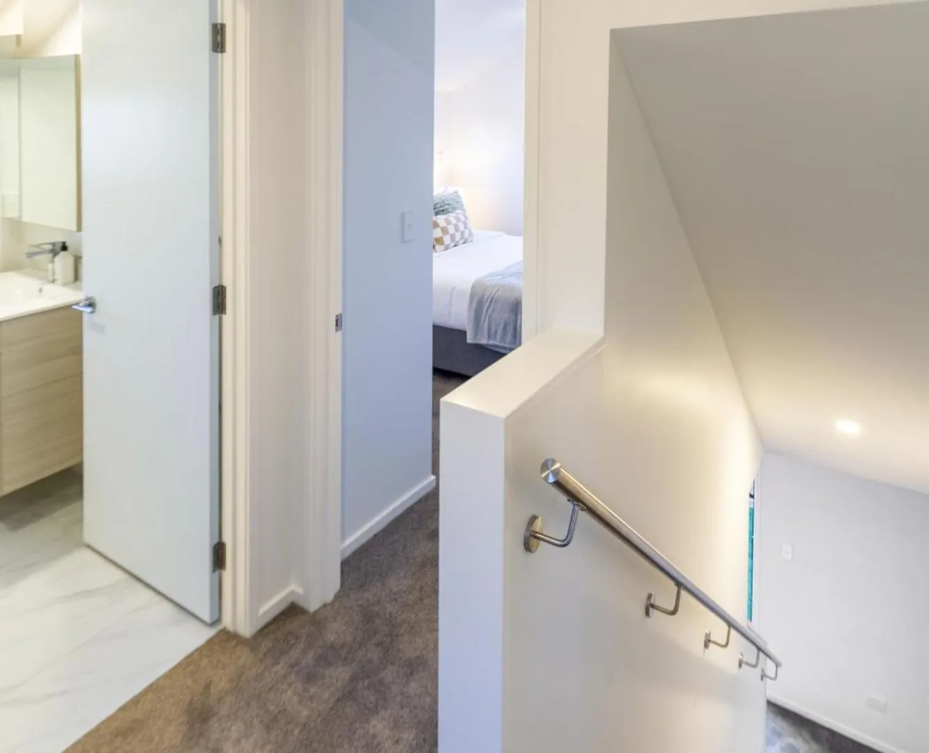 Charming Downtown Hideaway 1 Bed 1 Bath Apartment Christchurch